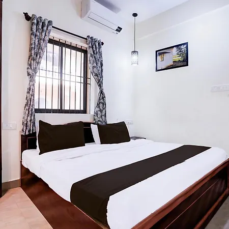 Hotel O Galaxy Guest House